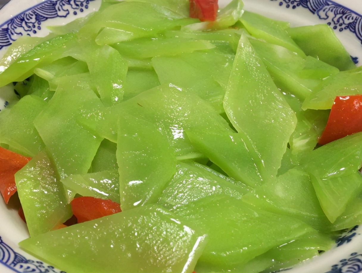 莴笋炒肉片的正确方法,炒莴笋家常做法几分钟能熟