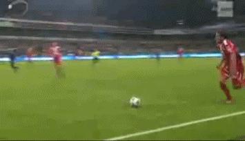 足坛暴力犯规集,足坛十大暴力犯规