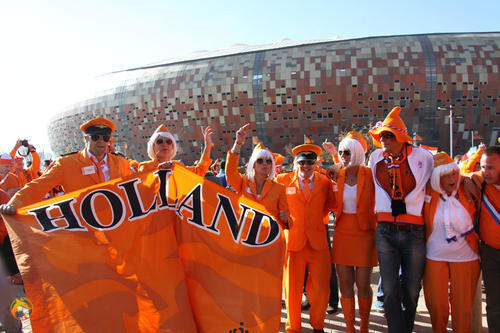 荷兰斯内德十大进球,斯内德荷兰西班牙决赛