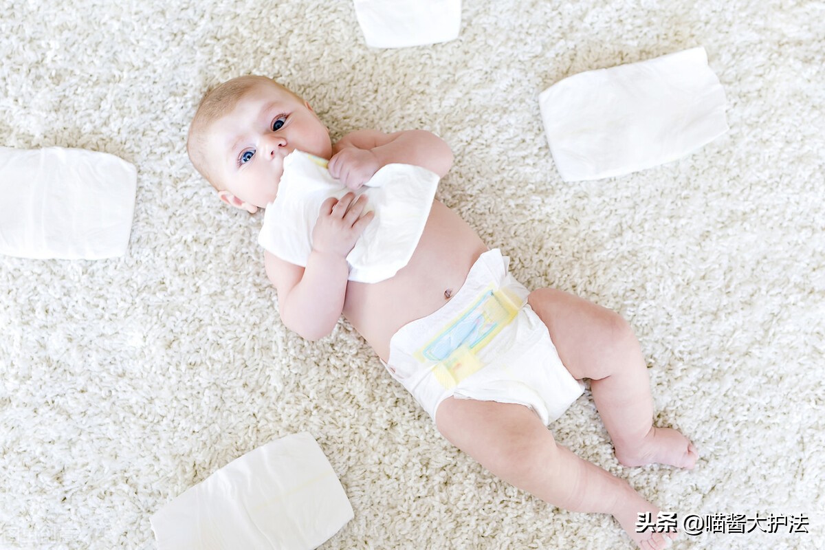 宝宝红屁股是纸尿裤造成的吗,宝宝红屁股其实是父母太坑