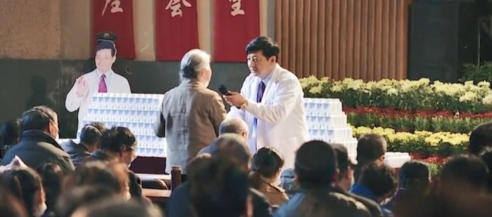 我不是药神10分钟解析,我不是药神30处细节