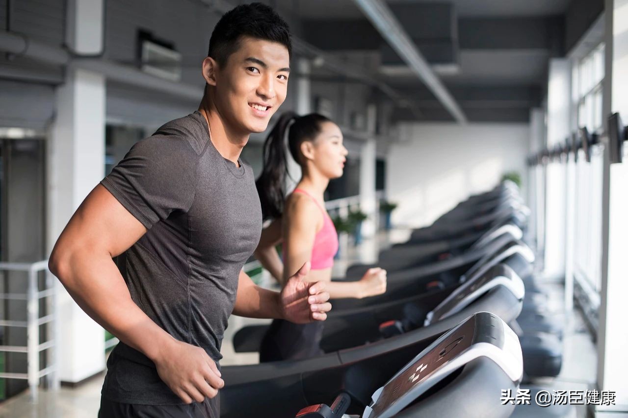 坚持健身半年居然秃了,20岁小伙子坚持健身半年竟然秃了