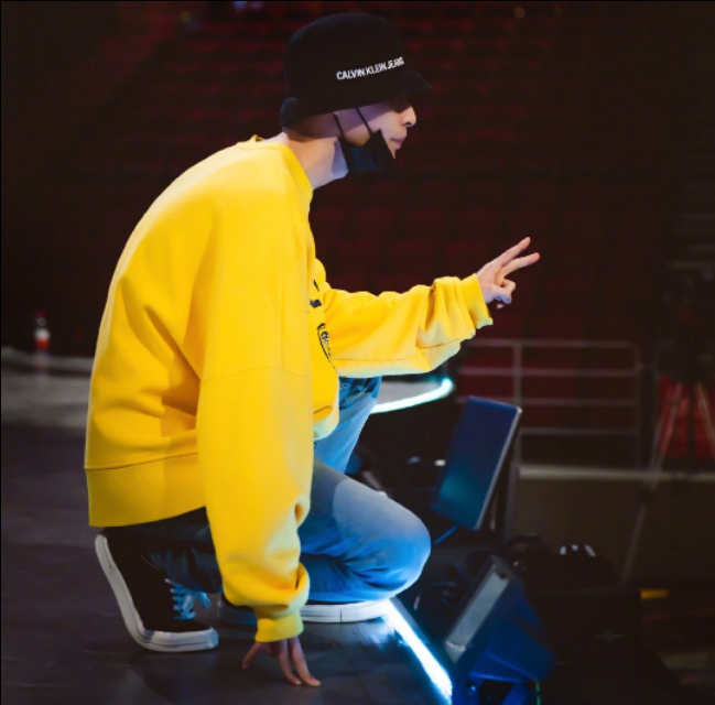 张艺兴被人质疑假唱,张艺兴回应假唱事件