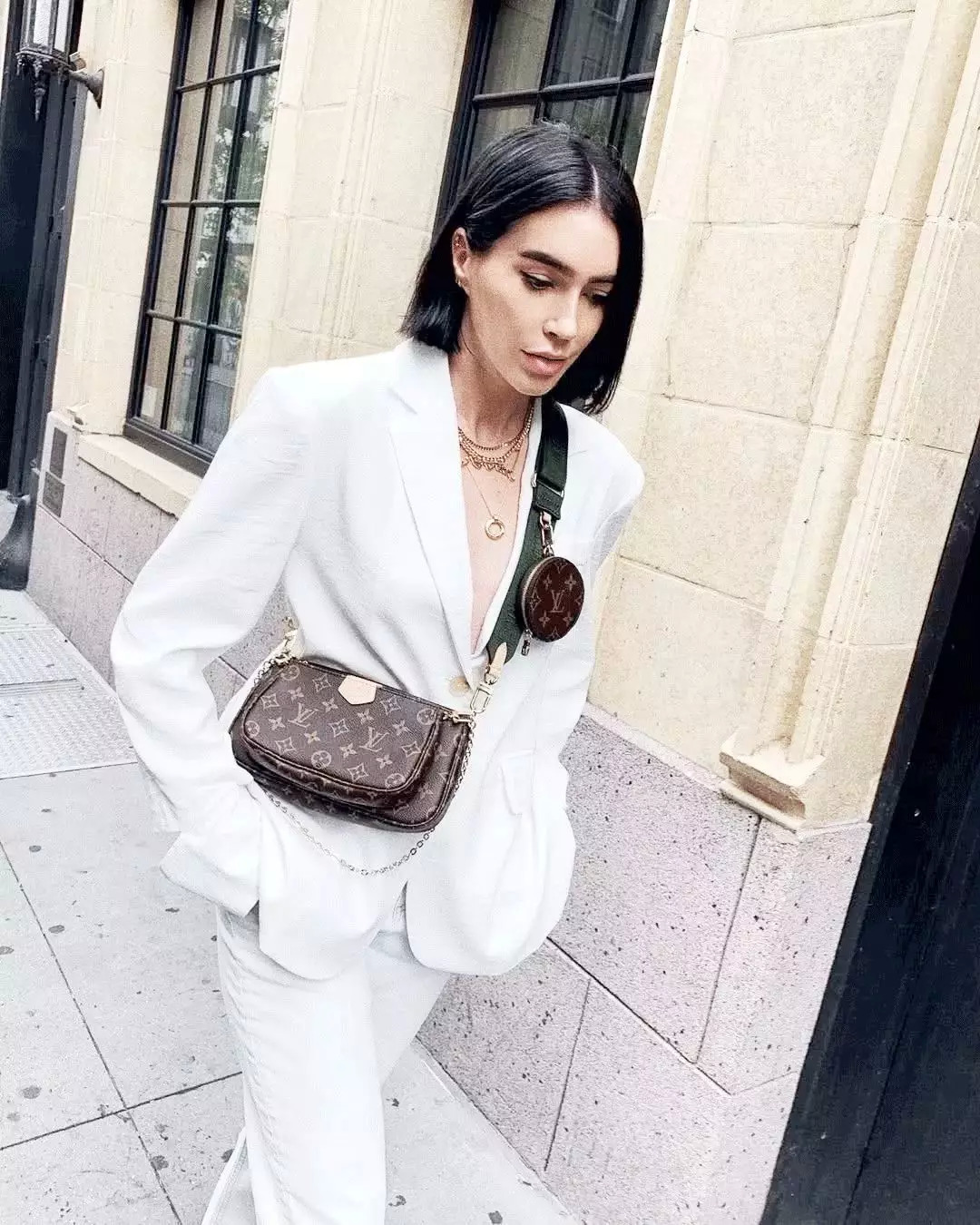 我的胸,我的手指,我的脚腕……都需要一只包包