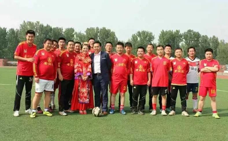 草根球员故事,足球老将的故事简介