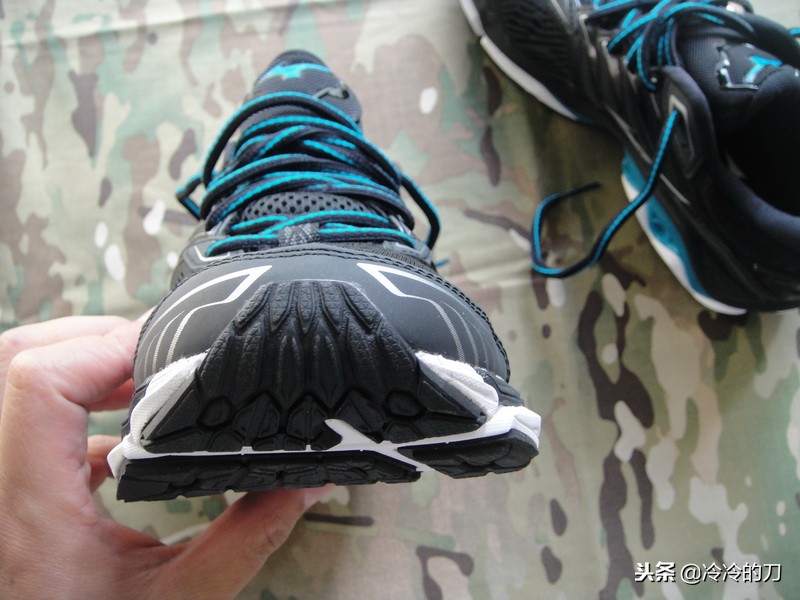 mizuno美津浓男女复古跑鞋,mizuno美津浓男士支撑缓震慢跑鞋