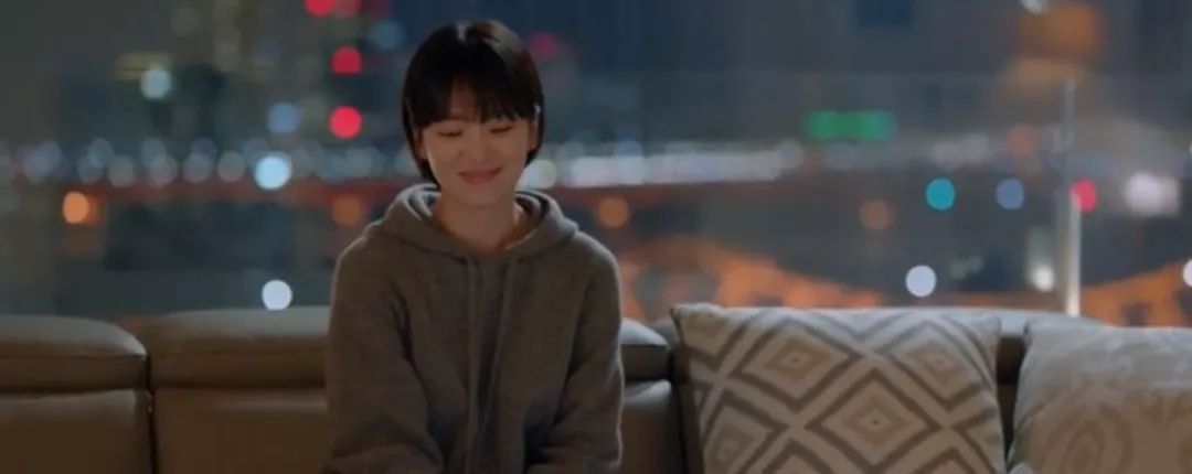 来不及吐槽《男朋友》剧情，我满眼都是宋慧乔的高领衫和大衣！