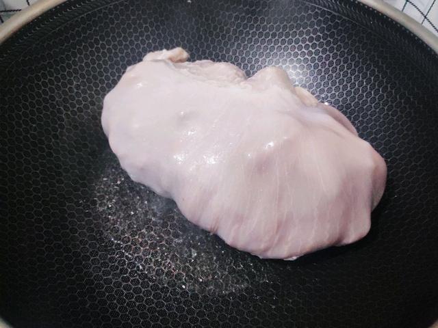 热天胡椒猪肚鸡的正确做法,汤浓肉嫩胡椒猪肚鸡视频