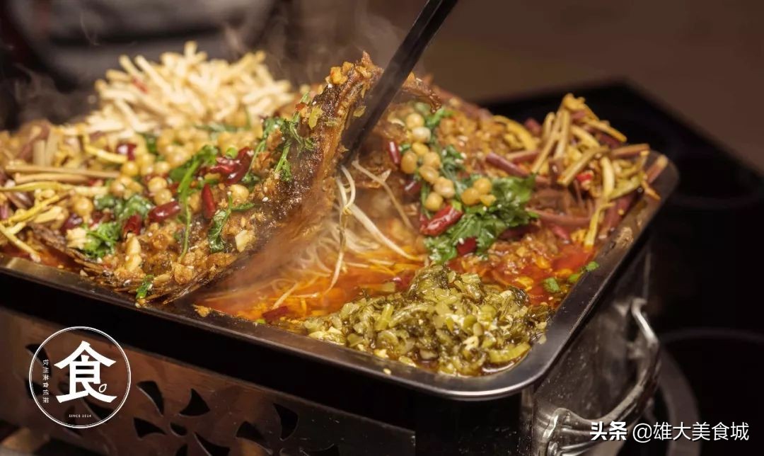 烧烤季，来雄大烤吧造起来！这世界没有人，能够拒绝烧烤的诱惑