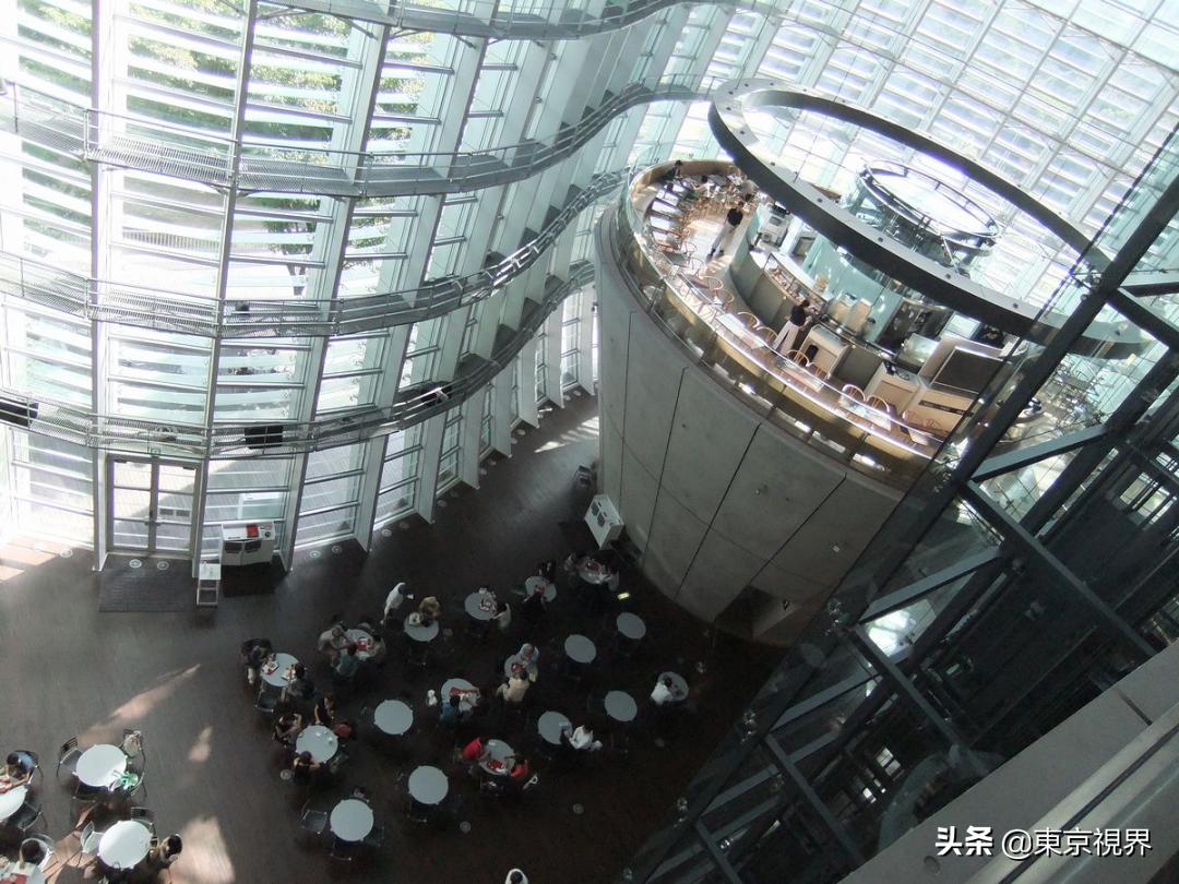 东京建筑物语：城市的美貌靠建筑来装点