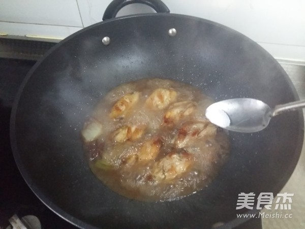 可乐鸡翅怎么做更软烂入味儿,自制可乐鸡翅的做法步骤