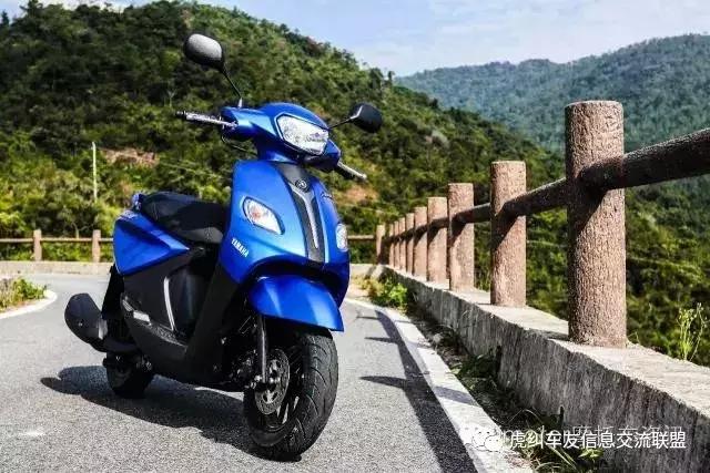 雅马哈巧格i125玩车,城市代步摩托车巧格