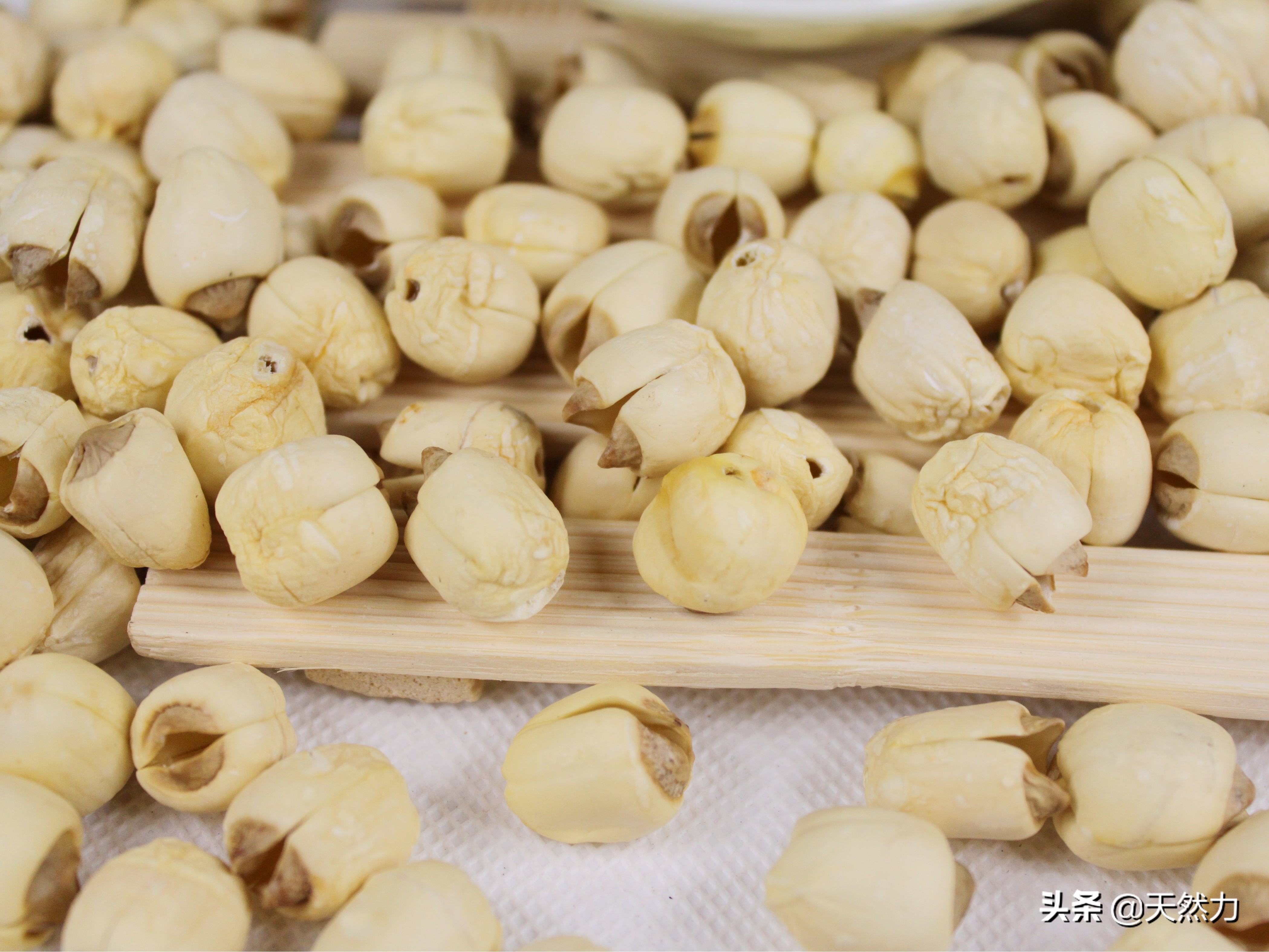 干莲子泡发的正确方法,莲子要不要用油炒