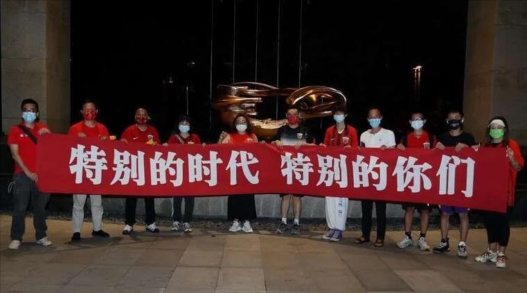 延边三将国足聚首十二强赛为国争光