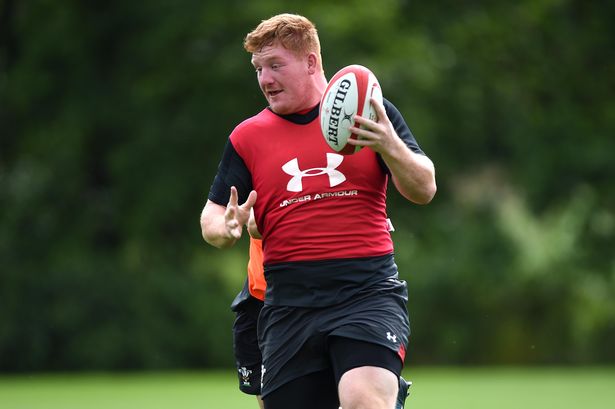 橄榄球最大人数,橄榄球体重最大的球员