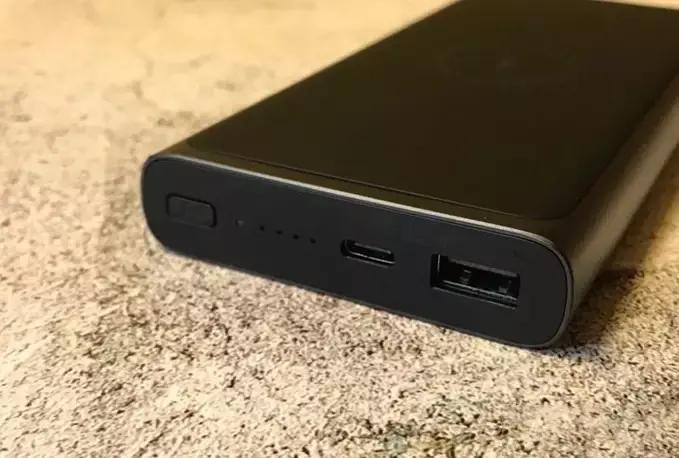 无线充电宝双向快充,大容量充电宝无线快充