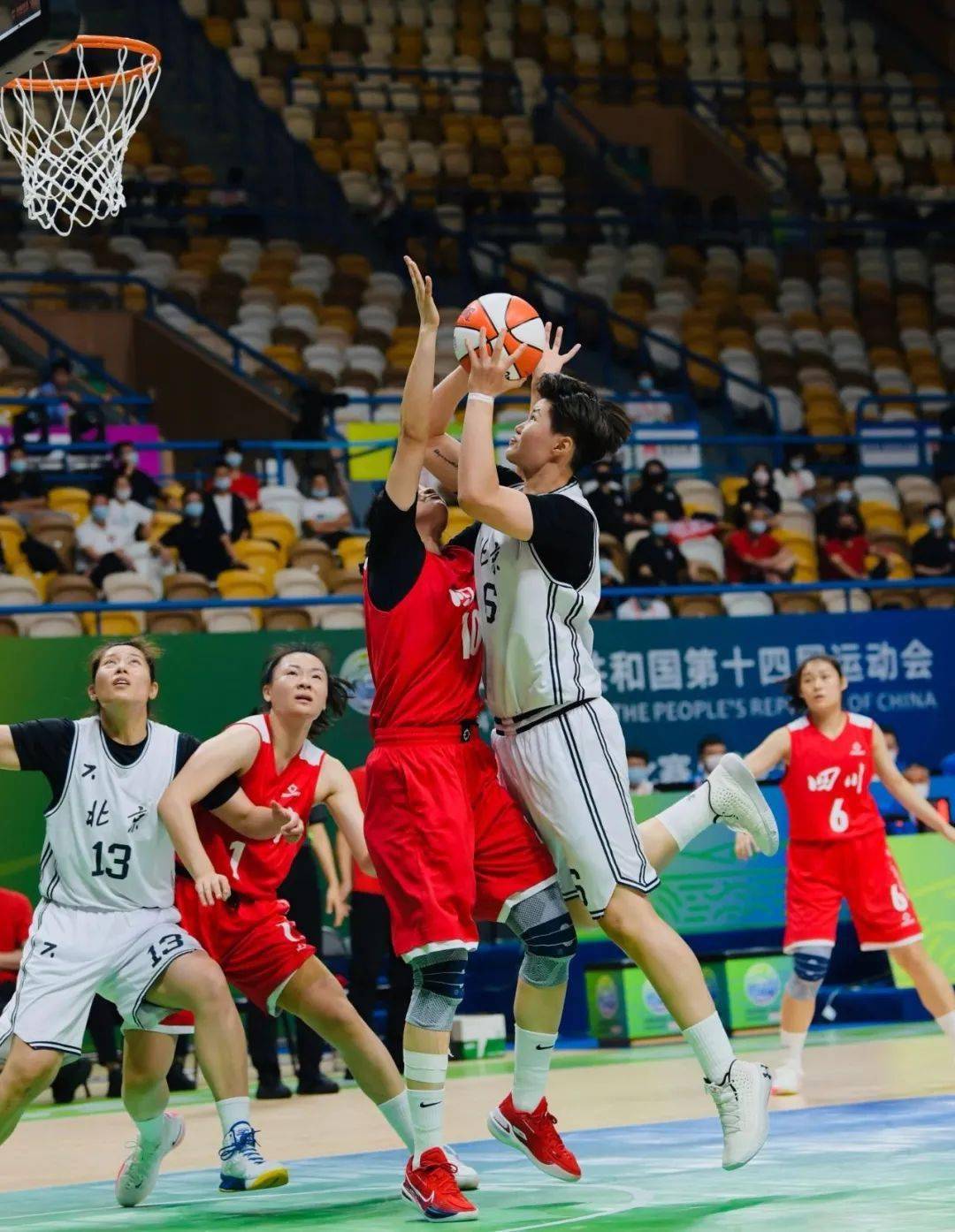 全运会广东男篮51比16,全运会广东队北京队谁赢了