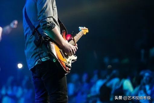 全职吉他老师业余怎么挣钱,吉他老师课程收入