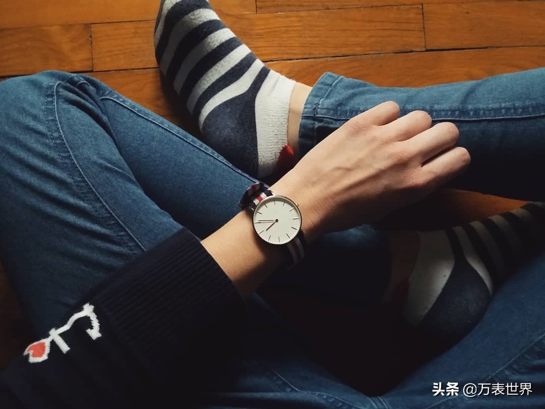 用勺子换一块劳力士,一块饼干几克