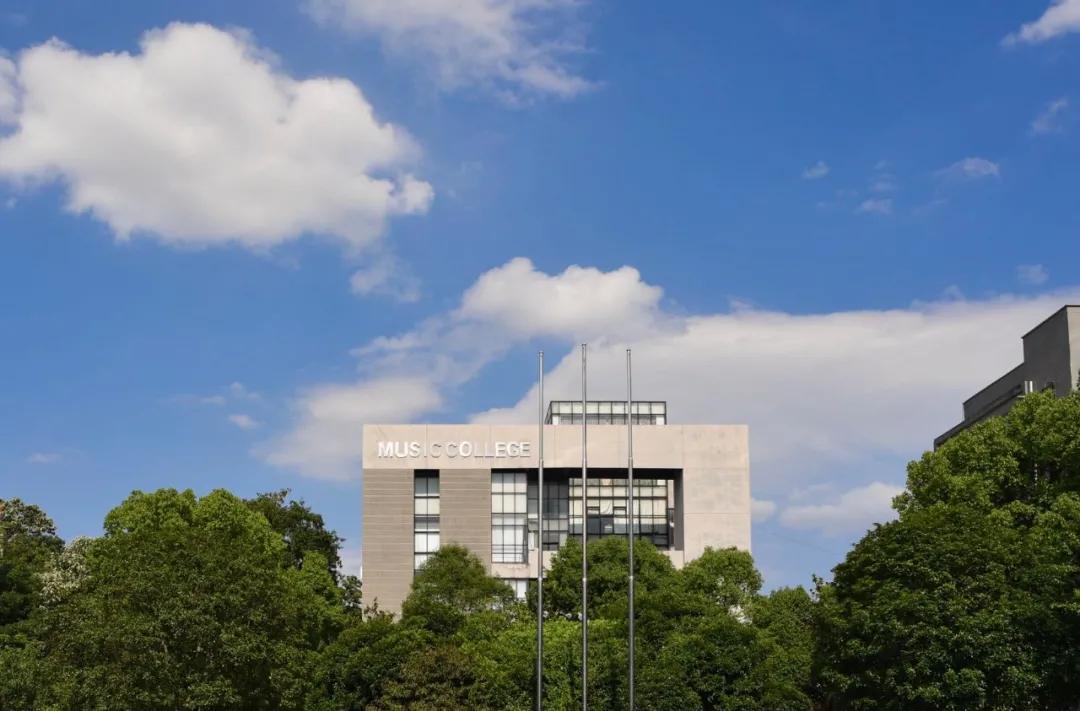 没有围墙，坐拥两个5A景区，211高校，湖南师范大学实力如何