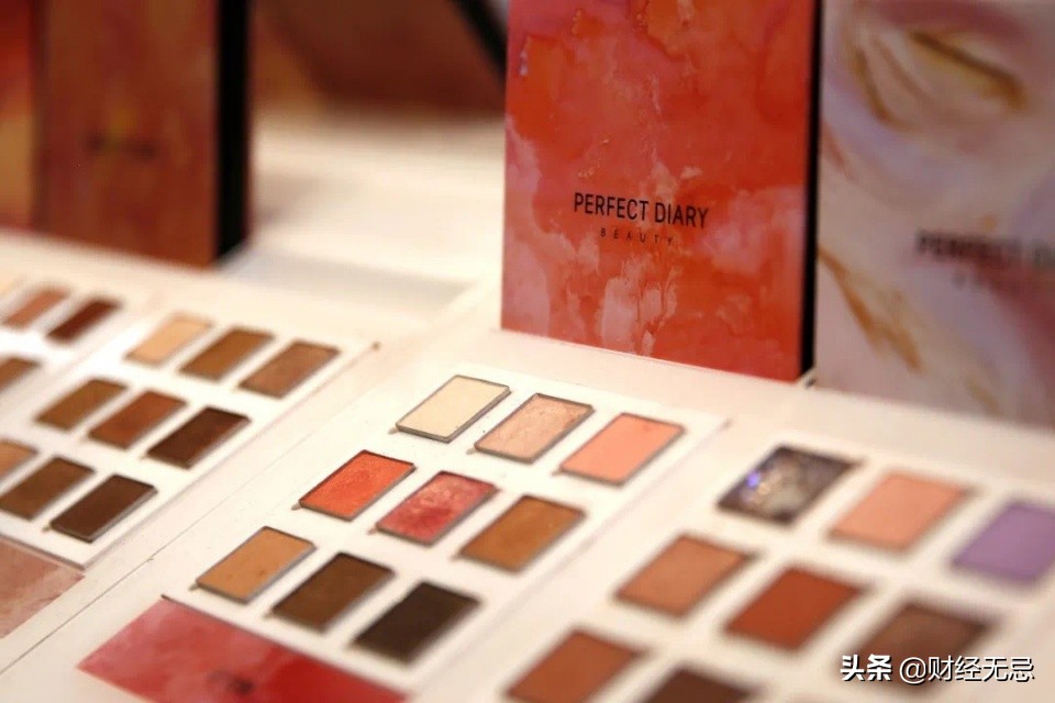 100元口红用60元推广,“中国欧莱雅”活该不赚钱?