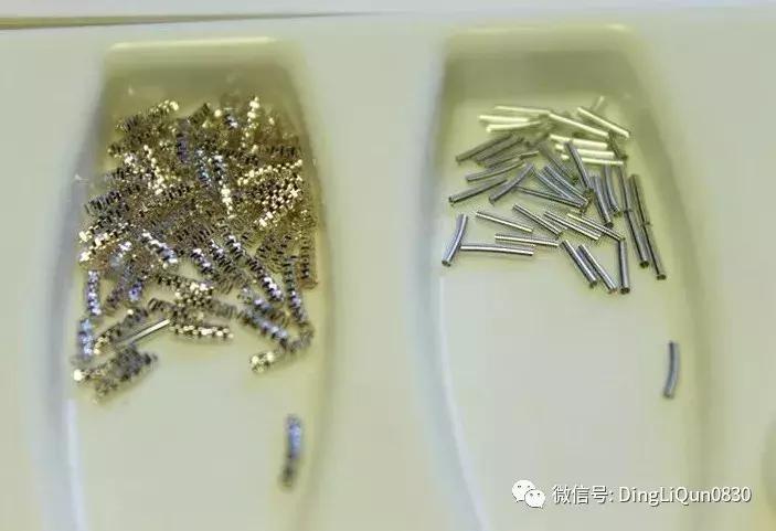 珍珠手工串珠教程,串珠教程简单优雅的s型珍珠耳坠