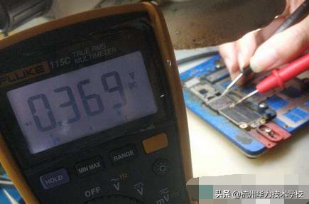 维修iphone7换电池,维修iphone7充不进电花多少钱