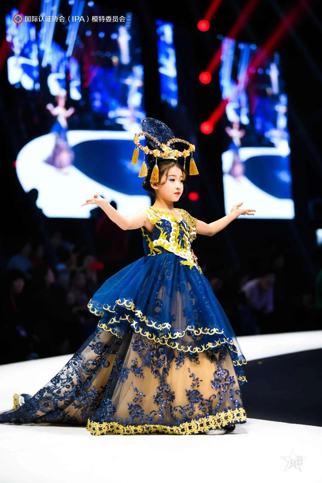 王俊喆模特视频,完美童模全国总决赛潍坊