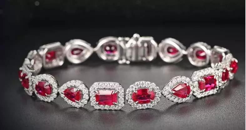 碧罗珠宝国人传家礼