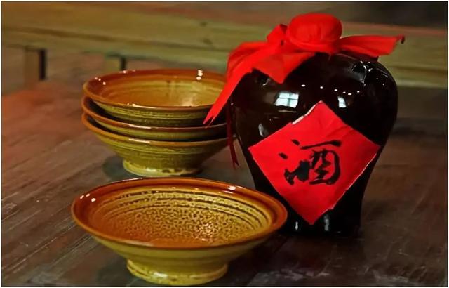 文化的底蕴、历史的遗风，解密把文化渗入到骨子里的酒鬼酒