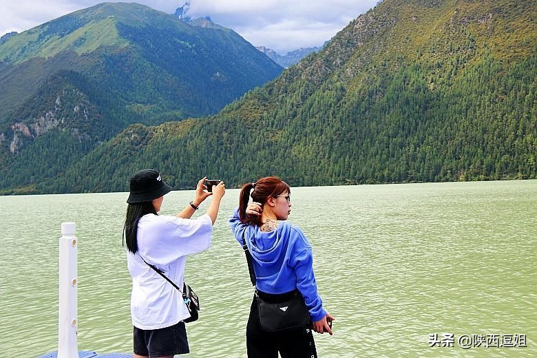 西藏西措旅行,行摄巴松措图片