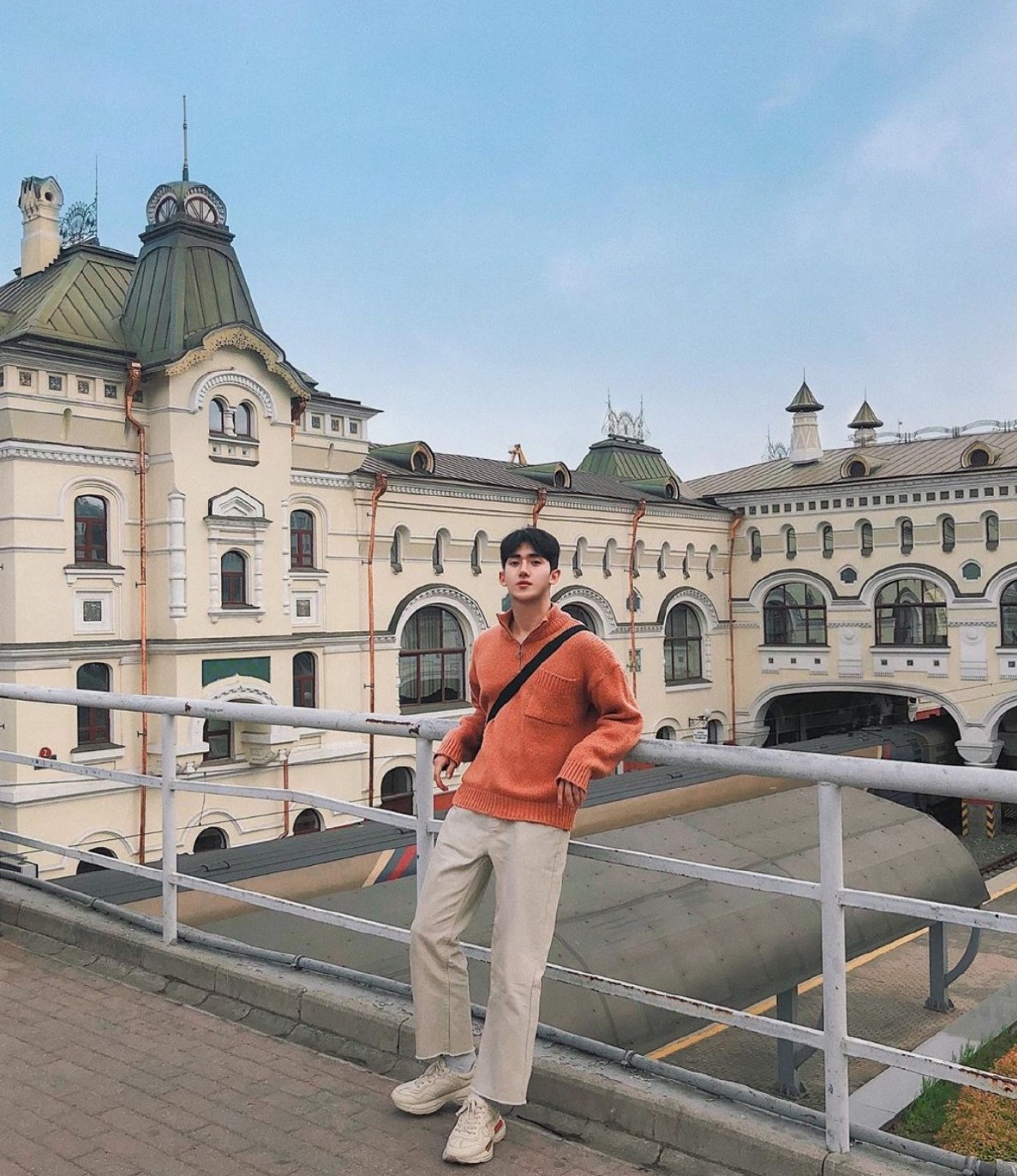 欧美肌肉型男春季穿搭,欧美肌肉型男紧身穿搭