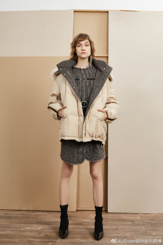 衣柜常用衣服材质,拜托了衣橱秋裤