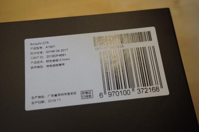 applewatch能和哪款手表相媲美,有了智能手表还要买智能手环