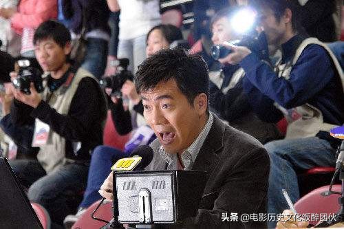 你不是一个人在战斗黄健翔解说,黄健翔经典解说他不是一个人