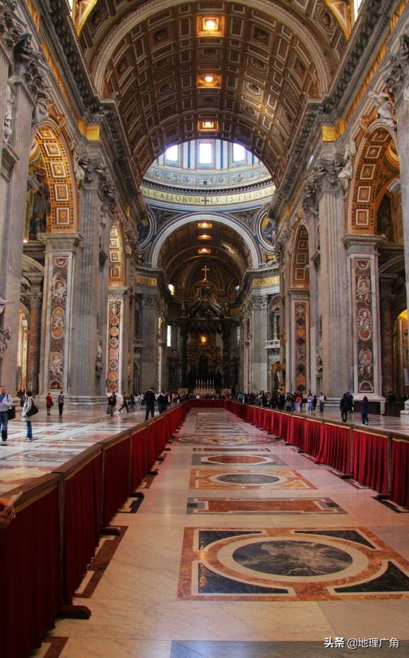 梵蒂冈教皇艾米,梵蒂冈教皇