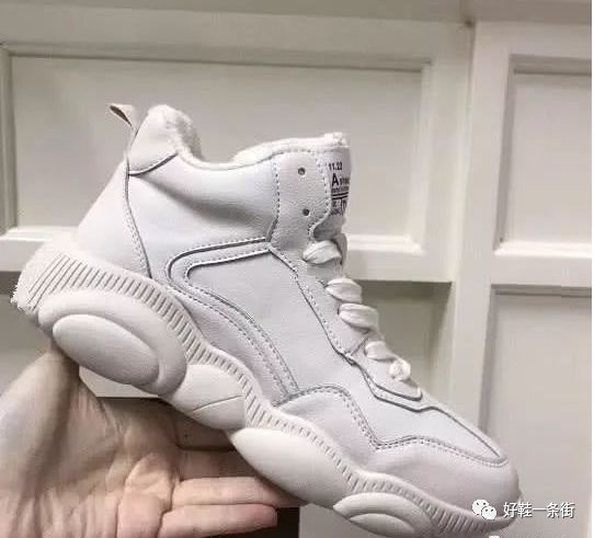 可爱到飞起的小熊鞋,超好看的小熊鞋