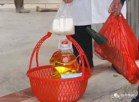 有一种爱叫“跑腿”！信宜水口366名“万能小哥”上门服务8万村民