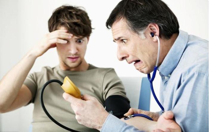 老年人的血压多高为高血压,有高血压的老人为什么早上血压高