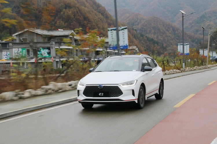 比亚迪唐e2,比亚迪三电系统与吉利三电系统