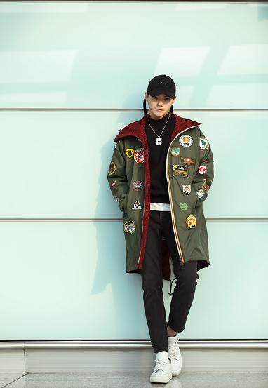 许凯穿搭牛仔外套,许凯服装搭配