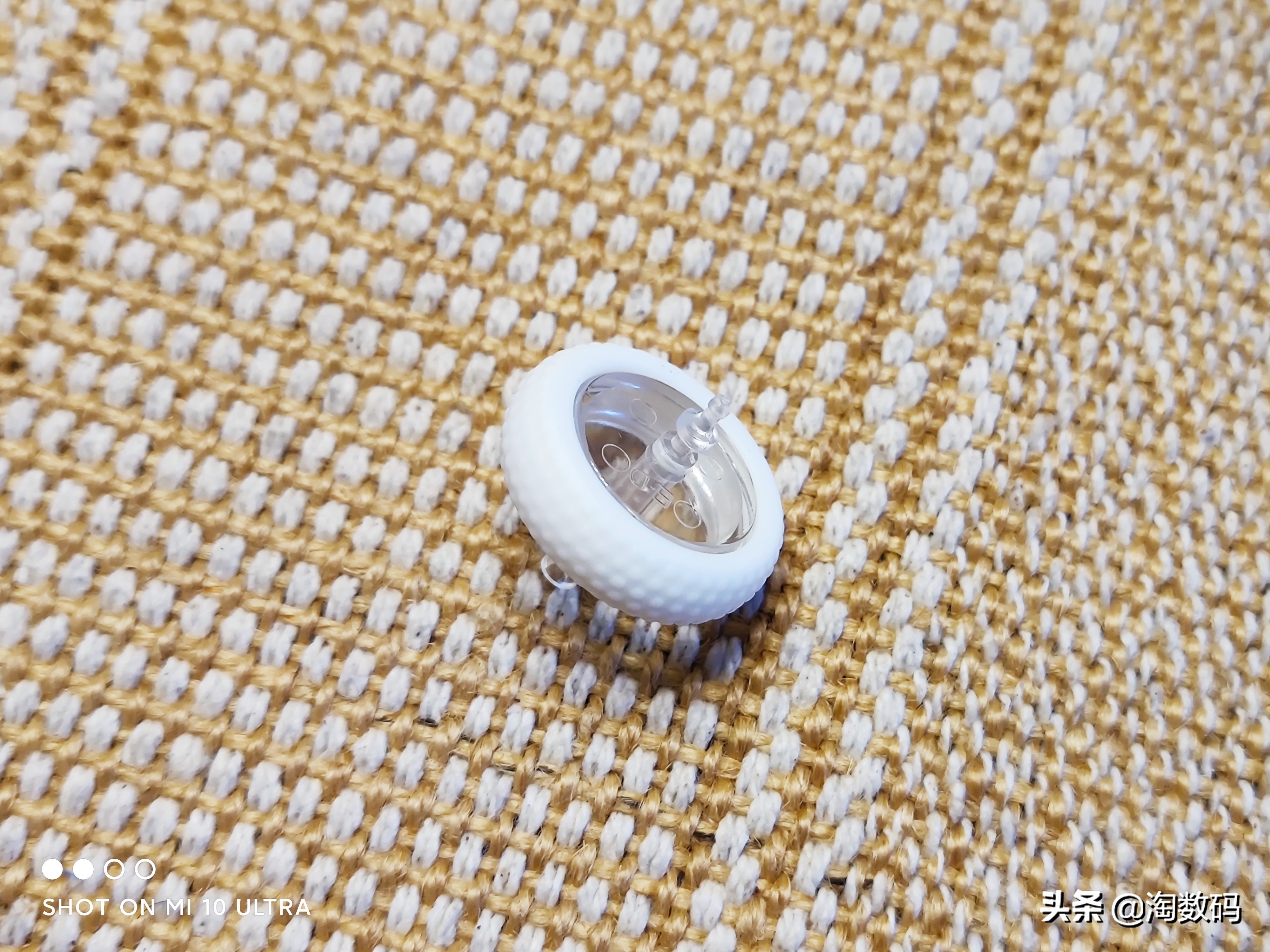 欧姆龙鼠标微动开关盖子如何拆,欧姆龙蓝点微动鼠标