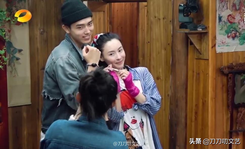 张柏芝送礼物,陈飞宇张柏芝综艺视频