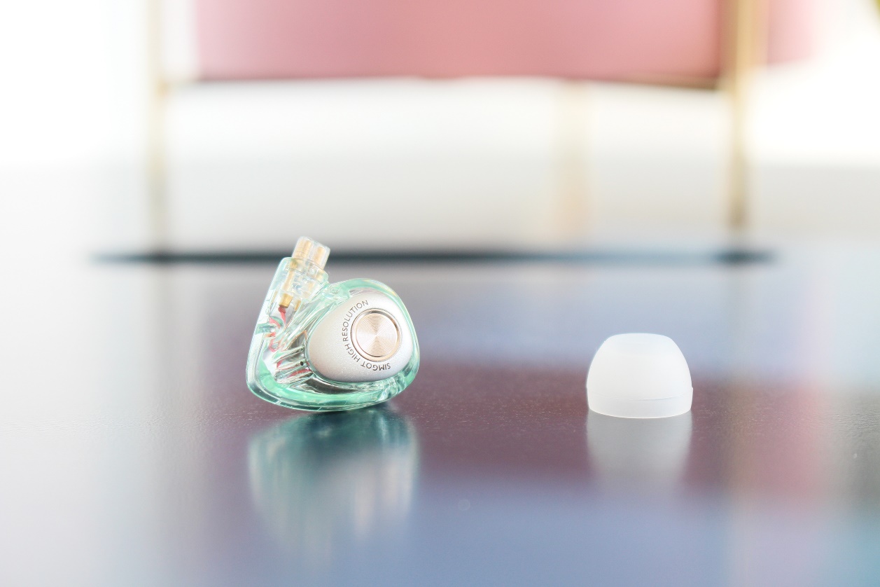 兴戈ea500lm和洛神em2r哪个好,兴戈ea500和洛神em2哪个值得买