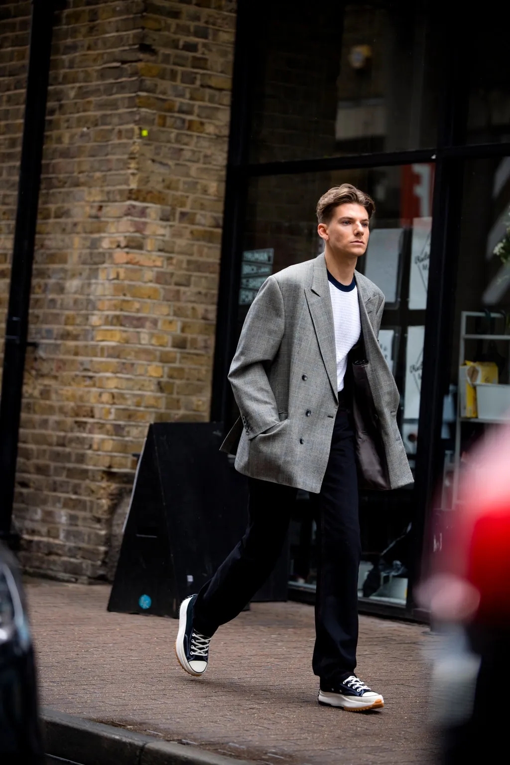 浼戦棽瑗胯濡備綍绌跨殑寰堟疆,瑗胯娼祦绌挎惌oversize