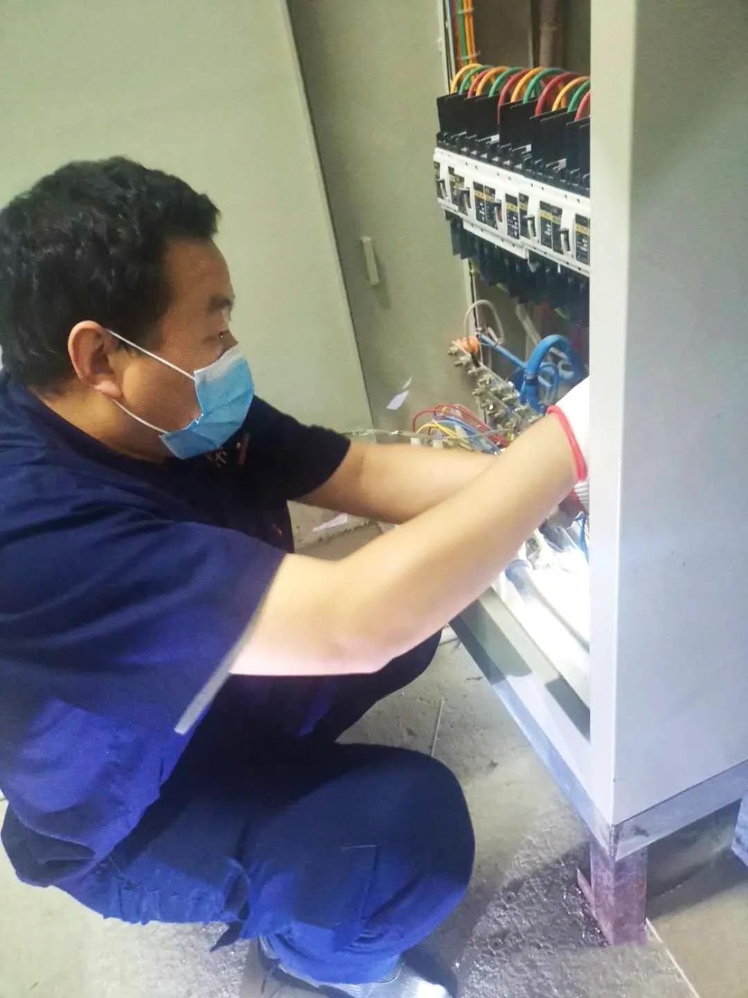 让爱照亮每一个角落,让爱的光芒照亮每个角落