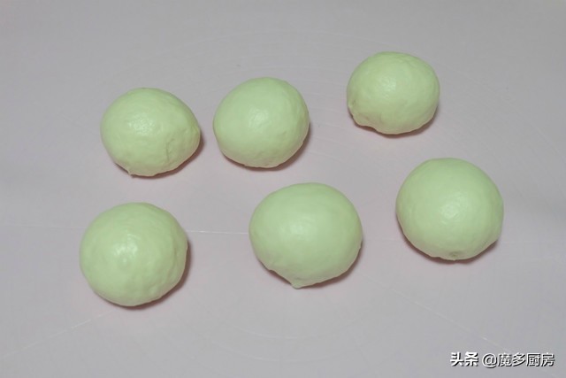 做出来的烧饼想要酥脆怎么和面,烧饼也能自己做和面有讲究