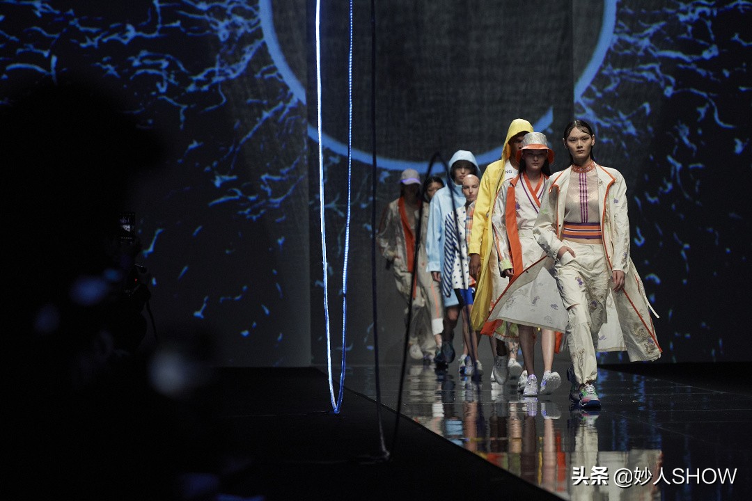 金利来金色logo皮鞋,金利来复古男皮鞋