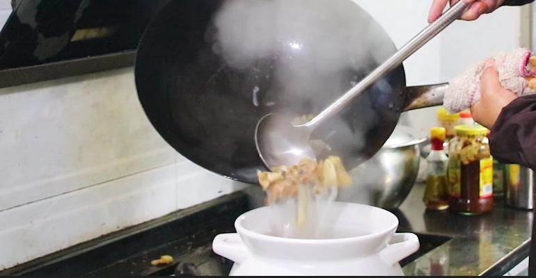 河蚌怎么做好吃又简单家常做法,河蚌的家常做法简单又好吃