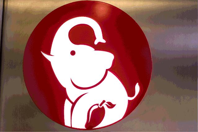 泰国网红榴莲咖啡来了，逆天搭配竟一口上瘾，必须打卡